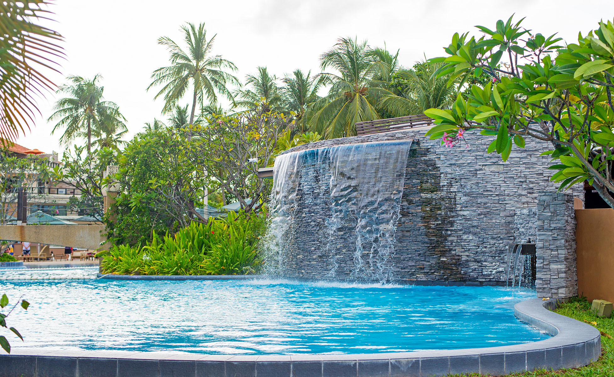 pool water feature inspection